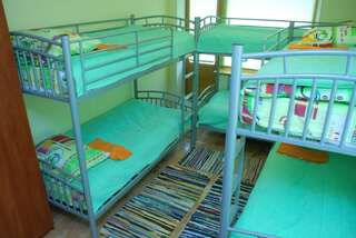 Хостел PichuginHall Hostel Смоленск Кровать в восьмиместном номере-1